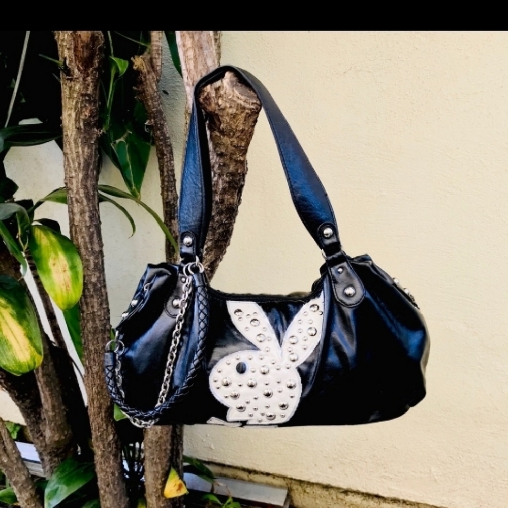 I am looking for that purse